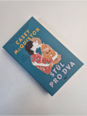 Stůl pro dva