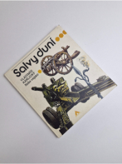 Salvy duní