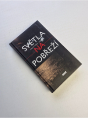Světla na pobřeží